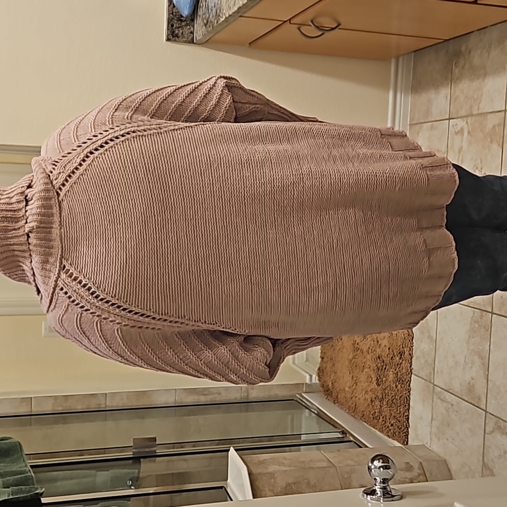 Sweater - Picture 2 of 4